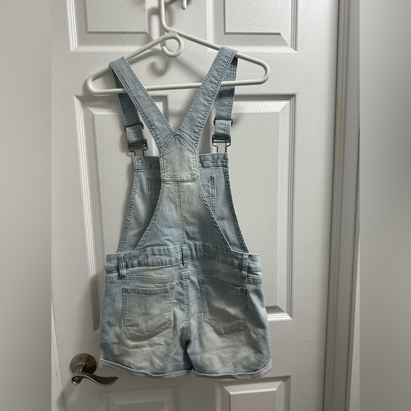 Blue Spice Size:9 Overall Shorts with stripes - Picture 2 of 4